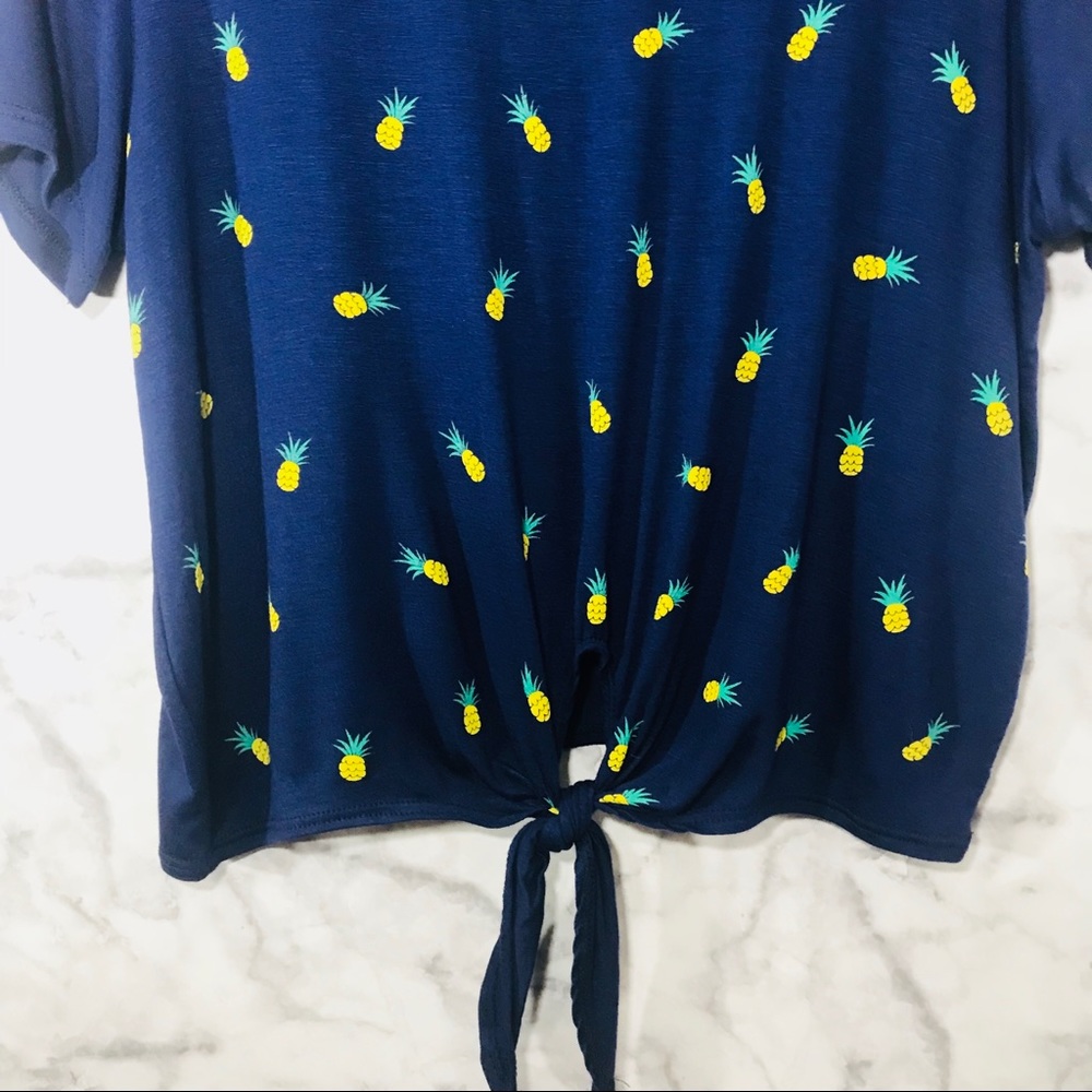Atticute Pineapple Tie Front Cropped Top - Picture 2 of 5